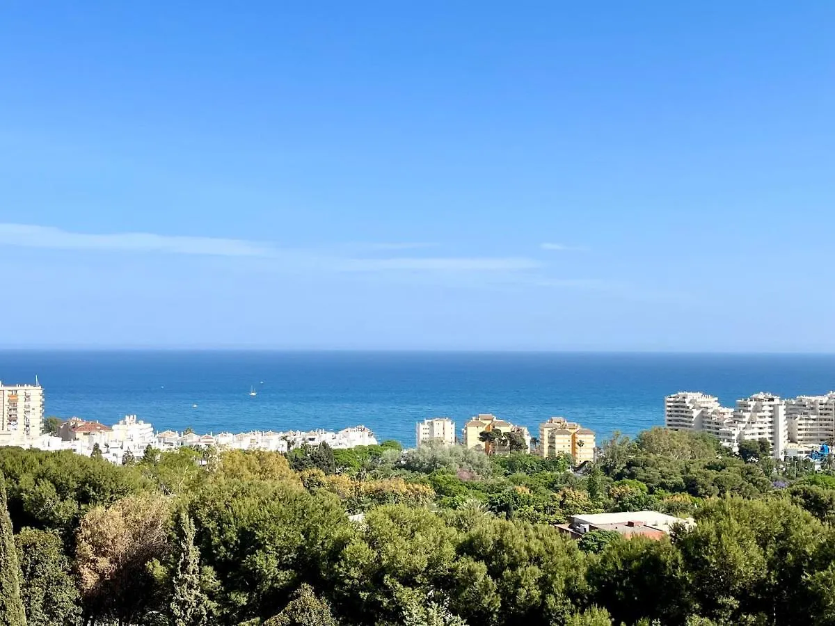 Cozy Central Studio Near The Beach Benalmadena