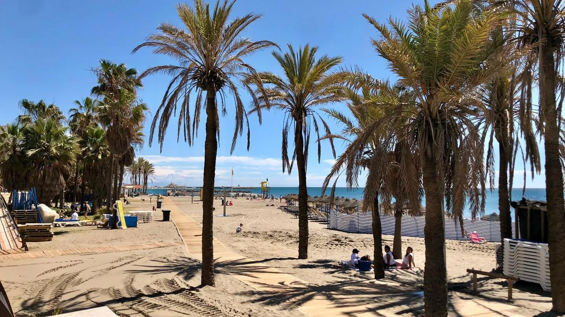 Cozy Central Studio Near The Beach Benalmadena Spain
