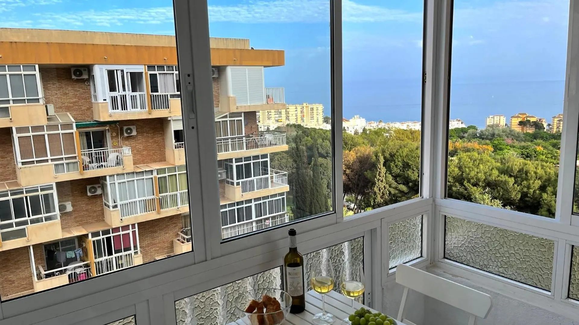 Apartment Cozy Central Studio Near The Beach Benalmadena
